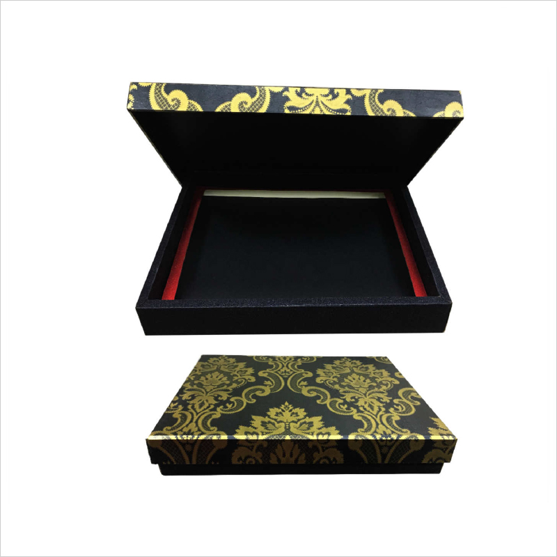 CM 091 - Custom Made Gift Box