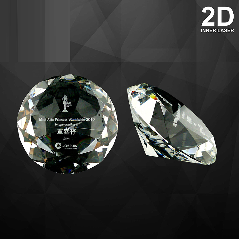 9072 - Crystal Diamond Paper Weight