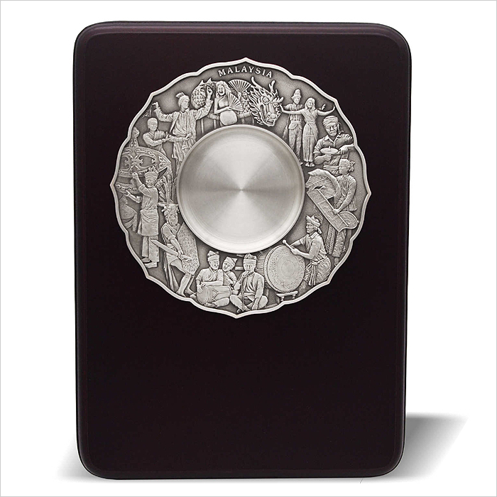 7236 - Wooden Plaque With Cultural Dance Pewter Plate