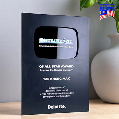 5238 - Innovative Design Acrylic Award